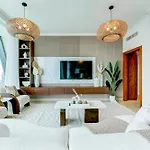 Executive Luxury At Its Finest With Views Of Burj Khalifa